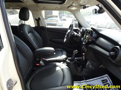 2016 MINI Cooper Cooper   - Photo 17 - Cincinnati, OH 45255