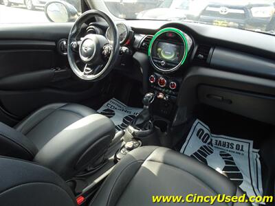2016 MINI Cooper Cooper   - Photo 16 - Cincinnati, OH 45255