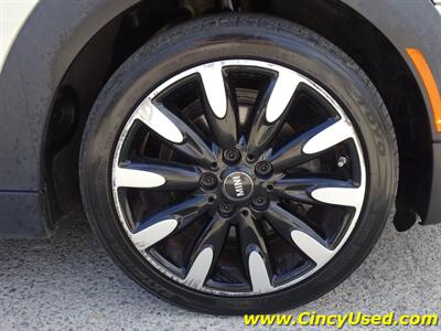 2016 MINI Cooper Cooper   - Photo 34 - Cincinnati, OH 45255