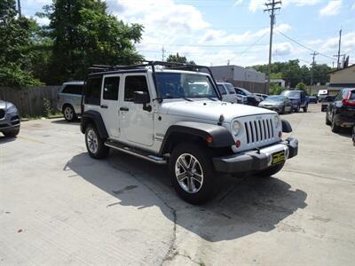 2012 Jeep Wrangler Unlimited Sport  3.6L V8 4X4 - Photo 4 - Cincinnati, OH 45255