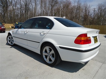 2005 BMW 330xi   - Photo 12 - Cincinnati, OH 45255