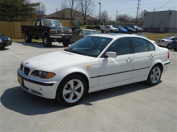 2005 BMW 330xi   - Photo 3 - Cincinnati, OH 45255