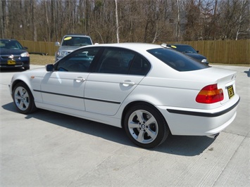 2005 BMW 330xi   - Photo 4 - Cincinnati, OH 45255