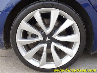 2021 Tesla Model 3 Long Range   - Photo 27 - Cincinnati, OH 45255