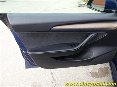 2021 Tesla Model 3 Long Range   - Photo 23 - Cincinnati, OH 45255