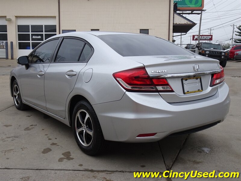 2015 Honda Civic SE - Photo 9 - Cincinnati, OH 45255