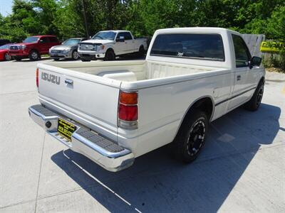 1993 Isuzu Pickup S   - Photo 12 - Cincinnati, OH 45255