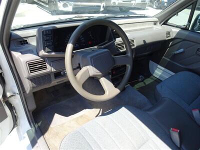 1993 Isuzu Pickup S   - Photo 25 - Cincinnati, OH 45255