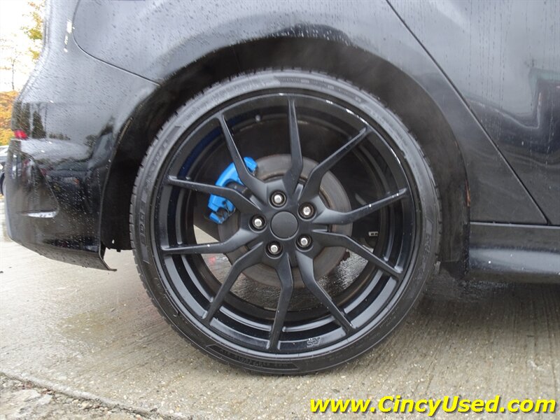 2017 Ford Focus RS   - Photo 33 - Cincinnati, OH 45255