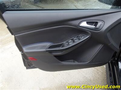 2017 Ford Focus RS   - Photo 28 - Cincinnati, OH 45255