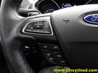 2017 Ford Focus RS   - Photo 25 - Cincinnati, OH 45255