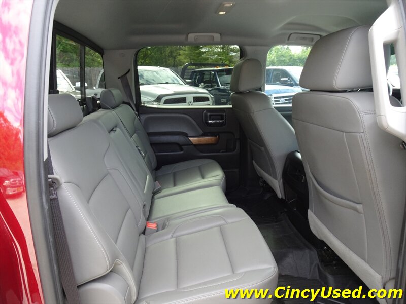 2017 Chevrolet Silverado 1500 LTZ   - Photo 15 - Cincinnati, OH 45255