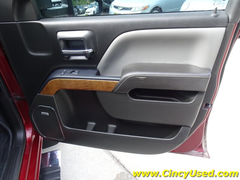 2017 Chevrolet Silverado 1500 LTZ   - Photo 33 - Cincinnati, OH 45255