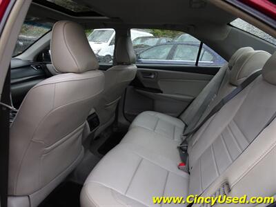 2017 Toyota Camry Hybrid XLE   - Photo 13 - Cincinnati, OH 45255