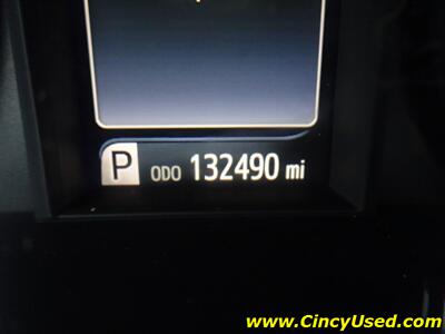 2017 Toyota Camry Hybrid XLE   - Photo 21 - Cincinnati, OH 45255