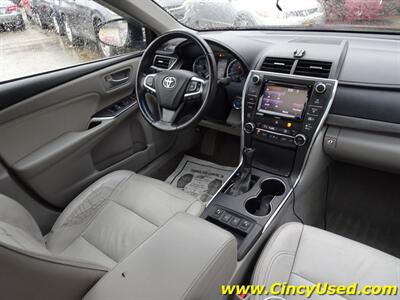 2017 Toyota Camry Hybrid XLE   - Photo 15 - Cincinnati, OH 45255