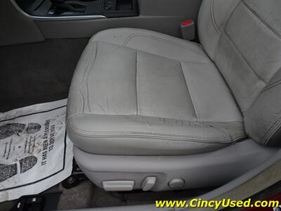 2017 Toyota Camry Hybrid XLE   - Photo 26 - Cincinnati, OH 45255