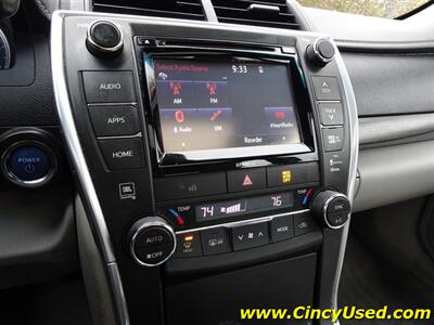 2017 Toyota Camry Hybrid XLE   - Photo 18 - Cincinnati, OH 45255