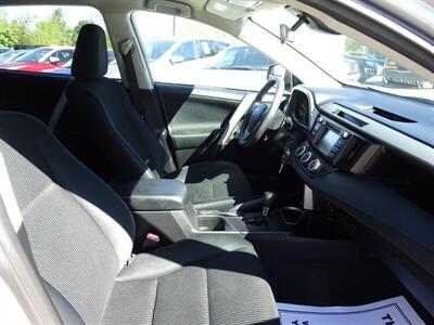 2017 Toyota RAV4 LE  I4 AWD - Photo 10 - Cincinnati, OH 45255