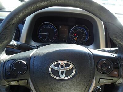 2017 Toyota RAV4 LE  I4 AWD - Photo 17 - Cincinnati, OH 45255