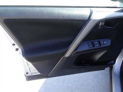 2017 Toyota RAV4 LE  I4 AWD - Photo 23 - Cincinnati, OH 45255