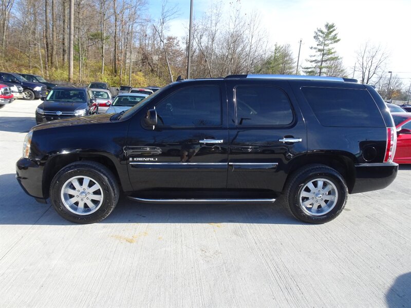 2007 GMC Yukon Denali for sale in Cincinnati, OH V8 AWD