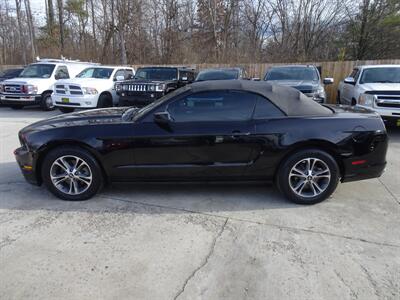 2014 Ford Mustang V6  3.7L V6 RWD - Photo 8 - Cincinnati, OH 45255