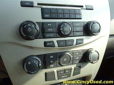 2011 Ford Focus SE   - Photo 31 - Cincinnati, OH 45255