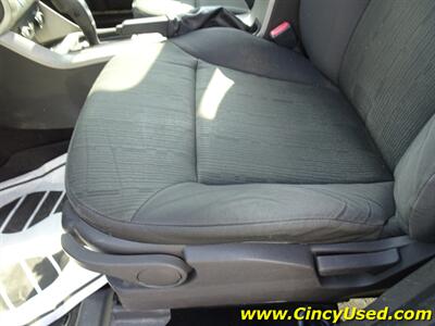 2011 Ford Focus SE   - Photo 26 - Cincinnati, OH 45255