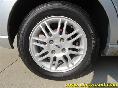 2011 Ford Focus SE   - Photo 32 - Cincinnati, OH 45255