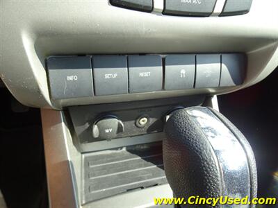 2011 Ford Focus SE   - Photo 25 - Cincinnati, OH 45255