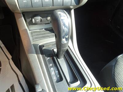 2011 Ford Focus SE   - Photo 18 - Cincinnati, OH 45255