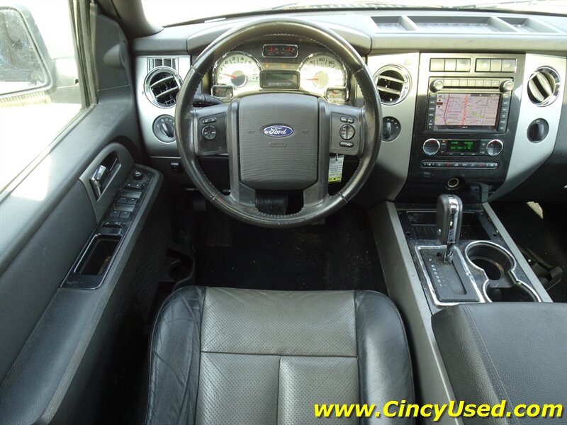 2011 Ford Expedition XLT - Photo 10 - Cincinnati, OH 45255