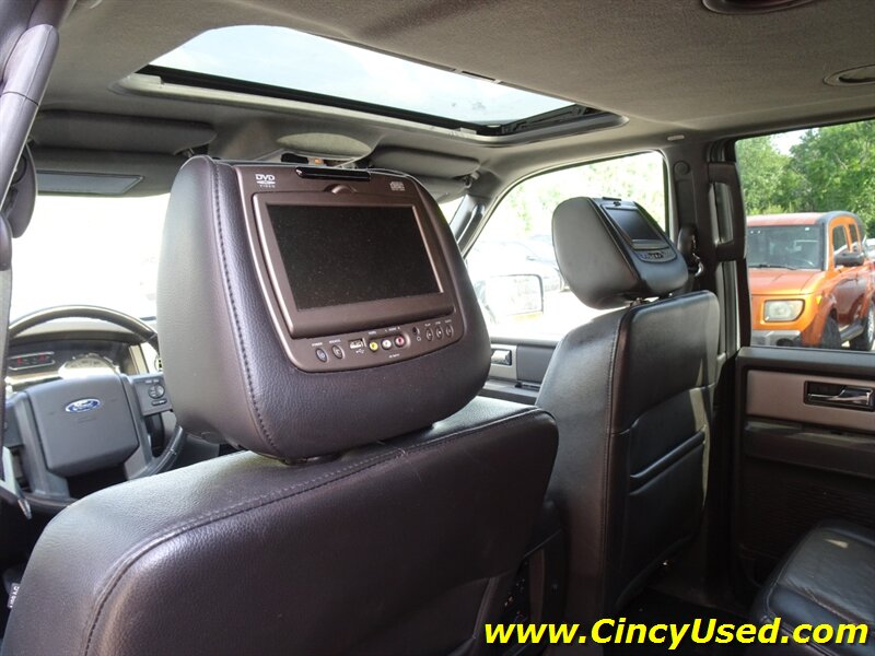 2011 Ford Expedition XLT - Photo 13 - Cincinnati, OH 45255