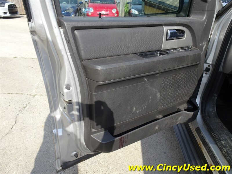2011 Ford Expedition XLT - Photo 25 - Cincinnati, OH 45255
