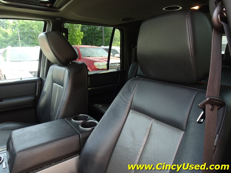 2011 Ford Expedition XLT - Photo 11 - Cincinnati, OH 45255