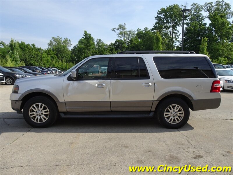 2011 Ford Expedition XLT - Photo 6 - Cincinnati, OH 45255