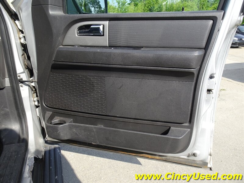 2011 Ford Expedition XLT - Photo 26 - Cincinnati, OH 45255