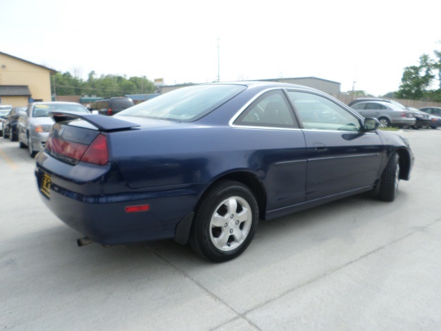 2001 Honda Accord EX w/Leather - Photo 13 - Cincinnati, OH 45255