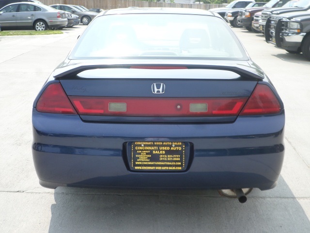 2001 Honda Accord EX w/Leather - Photo 5 - Cincinnati, OH 45255