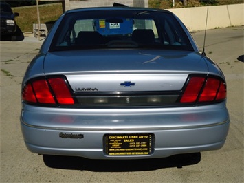 1996 CHEVROLET LUMINA   - Photo 5 - Cincinnati, OH 45255