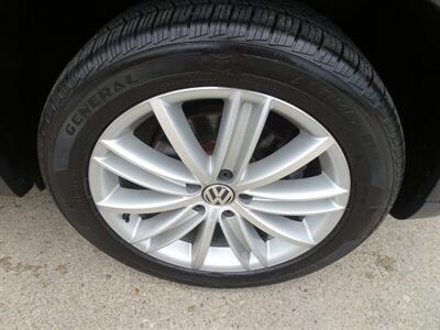 2010 Volkswagen Tiguan Wolfsburg Edition   - Photo 59 - Cincinnati, OH 45255