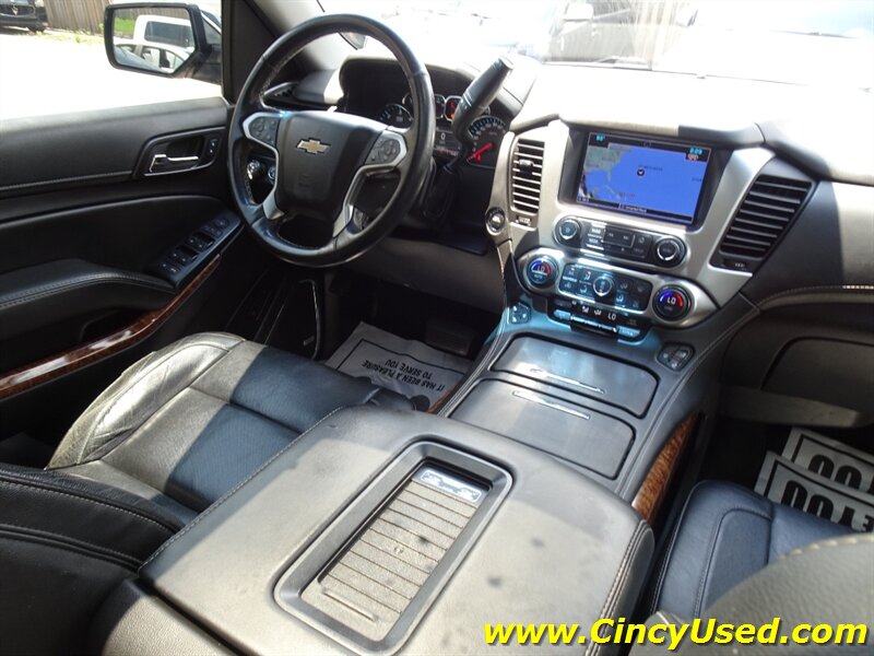2016 Chevrolet Suburban LTZ   - Photo 17 - Cincinnati, OH 45255
