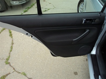 2003 Volkswagen Jetta Wolfsburg   - Photo 22 - Cincinnati, OH 45255