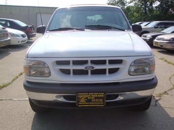 1998 Ford Explorer Limited   - Photo 2 - Cincinnati, OH 45255