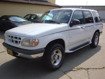 1998 Ford Explorer Limited   - Photo 3 - Cincinnati, OH 45255