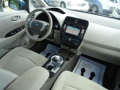 2011 Nissan LEAF SV   - Photo 9 - Cincinnati, OH 45255