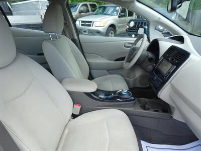 2011 Nissan LEAF SV   - Photo 10 - Cincinnati, OH 45255