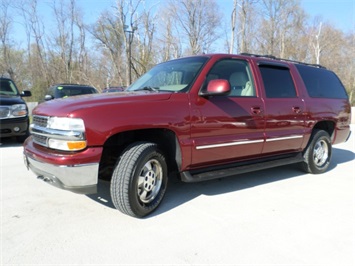 2002 Chevrolet Suburban 1500 LT   - Photo 11 - Cincinnati, OH 45255