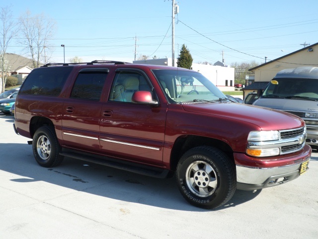 2002 Chevrolet Suburban 1500 for sale in Cincinnati, OH